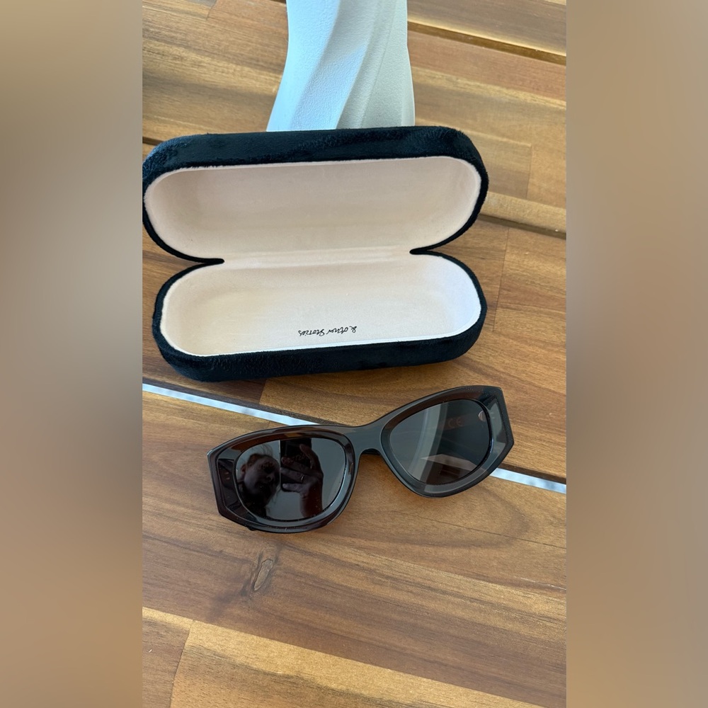 OTHER STORIES Stylish Brown Cat Sunglasses - Picture 3 of 7